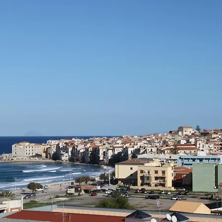 Tinky's House 아파트