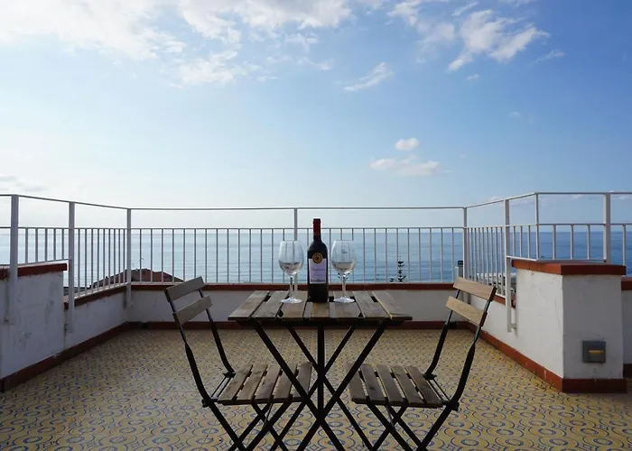 Tinky's House דירה צ'פאלו