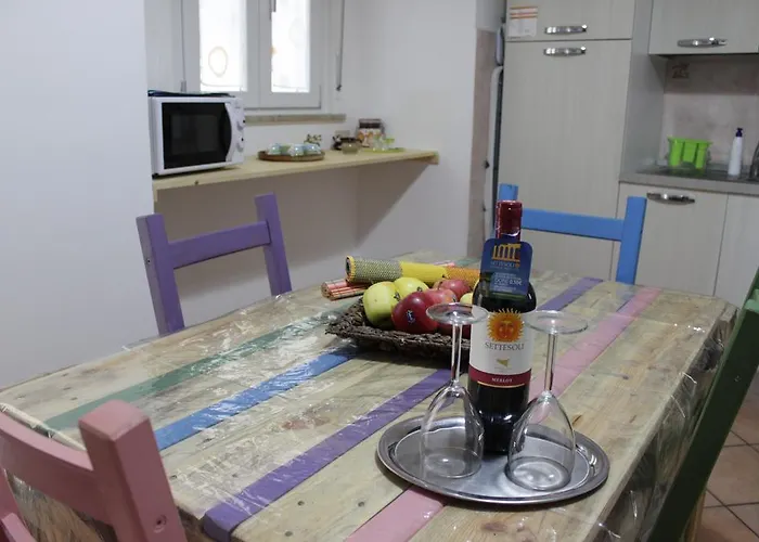 Tinky's House تْشيفالو